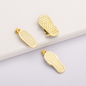 Dijes de Moda QIKU con Forma de Zapatilla, Chapados en Oro de 18K, con Circonita, para Hacer Collares, Venta en Línea - Product Image 3