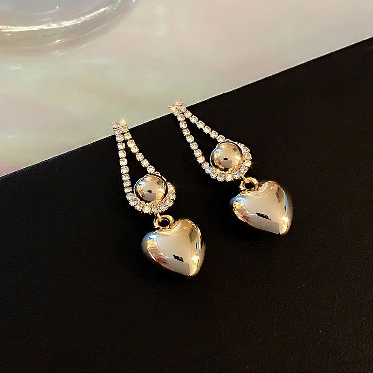 Wholesale women drop charm crystal love heart earrings