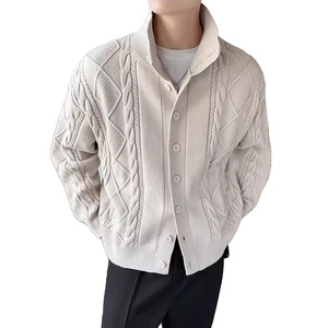 Nouveau cardigan tricoté automne-hiver pour homme, style ample, pull chaud, couleur unie, col roulé, anti-boulochage, à bouton unique - Product Image 1