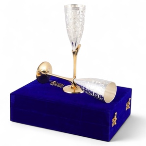 Ensemble de flûtes sans pied en acier inoxydable isolées, fabriquées à la main, gravées par un designer, à double paroi, sans plomb, écologiques, compatibles lave-vaisselle - Product Image 1