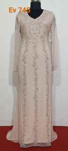 ชุดราตรีคอวีประดับลูกปัดสุดหรู คอลเลคชั่นล่าสุด เสื้อผ้าผู้หญิง ราคาขายส่ง - Product Image 5