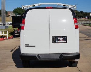 Chevrolet Cargo 2500 3 portes (4.3L 6 cylindres 8A) d'occasion, propre, modèle 2024 - Product Image 1