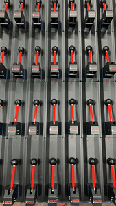 Soporte de papel higiénico de montaje en pared de nuevo diseño, soporte de papel higiénico con estante, soporte para toallas de papel higiénico, venta de Metal espacial - Product Image 5