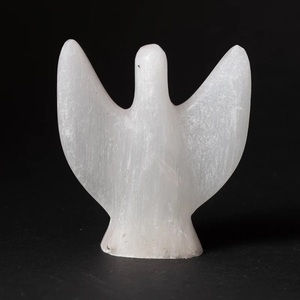 Sculpture d'ange en sélénite de haute qualité, pierre précieuse Feng Shui sculptée à la main, sculpture en quartz de style européen, portable - Product Image 3