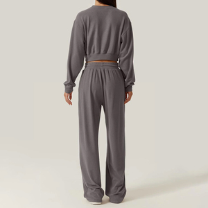 Sudadera corta hecha a medida y joggers, chándal de lujo, sudadera, conjunto de pantalones de chándal de 2 piezas, chándal para mujer - Product Image 2