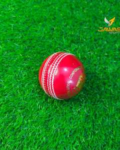 Pelota de críquet de cuero roja para torneo, cosida a mano - Product Image 2