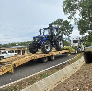 รถแทรกเตอร์ Lovol รุ่น M1104 55 แรงม้า ขับเคลื่อน 4 ล้อ พร้อมห้องโดยสารและเครื่องปรับอากาศ - Product Image 5