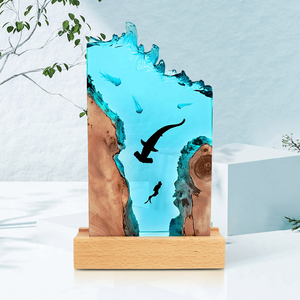 Lampe LED en résine faite à la main en forme de fleur, veilleuse, design de statue de plongée, cadeau pour la fête des mères, inspiré de la résine sous-marine, lampe de table LED - Product Image 2