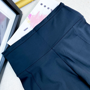 Vente en gros Pantalon de yoga pour femme à taille élastique coupe ajustée Pantalon de sport décontracté style nu Legging évasé de yoga avec poche - Product Image 4