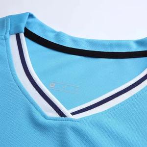 Uniforme de fútbol para hombres de poliéster 100%, jugador de equipo, clubes de la mejor calidad, servicio OEM de Pakistán, uniforme de fútbol superior por sublimación - Product Image 2