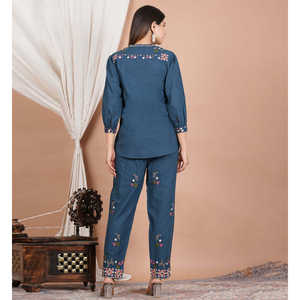Mujer Bordado Recto Corto Kurta Co-ord Set - Product Image 1