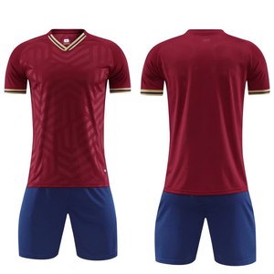 Ropa de fútbol para hombres Conjunto de camisetas en blanco personalizable Servicio OEM para camisetas de fútbol y uniformes para niños - Product Image 6