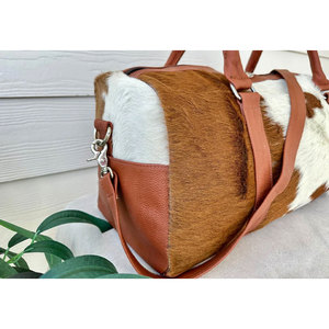 Bolsa de Viaje de Piel Vacuna con Diseño de Bolsillo, Nueva Llegada, Bolsa de Hombro Moderna, Bolsa de Viaje de Piel Vacuna Personalizada - Product Image 4