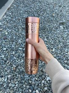 Bouteille en cuivre pur avec bienfaits ayurvédiques imprimés pour la santé Boisson directe étanche pour les fêtes et les visites - Product Image 3
