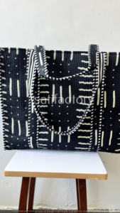 กระเป๋าโท้ทผ้าฝ้ายทำมือจากอินเดีย ลายชนเผ่าพื้นเมือง สีดำขาว ขนาดใหญ่ จุของได้เยอะ เป็นมิตรกับสิ่งแวดล้อม ทันสมัย เปิดโล่ง ดีไซน์เรียบง่าย เหมาะสำหรับทุกโอกาส - Product Image 5