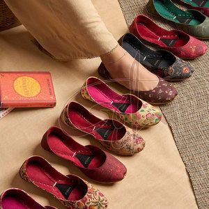 Prix bas, nouvelle arrivée, qualité supérieure, chaussures Khussa pour femmes, légères, tendance, imprimées, antidérapantes, dessus en velours - Product Image 5