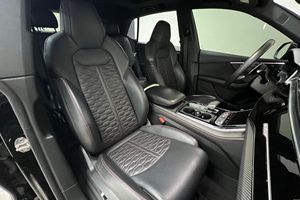 Audi RS Q8 2023 Extrêmement Propre Prêt à être Expédié - Product Image 6