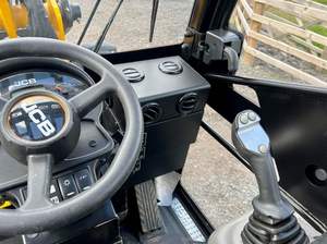 Excellent JCB 403 plus d'occasion - Product Image 3