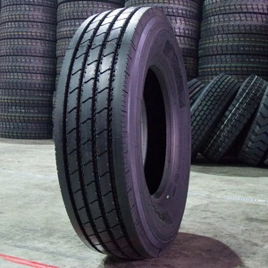 Neumático flexible 285/75R24.5 para todas las posiciones, diseñado para uso estable en sistemas multi-eje, que ofrece una larga vida útil y capacidad de transporte equilibrado. - Product Image 3