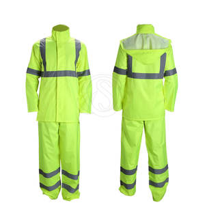 Traje de Seguridad Impermeable de Alta Visibilidad Reflectante ANSI Clase 2, Fabricante Pakistaní, Logotipo Personalizado de Alta Calidad para el Trabajo - Product Image 1