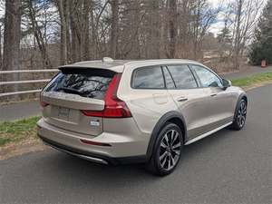 2016 Assez UTILISÉ V o I v o v60 T5 Drive - Product Image 3