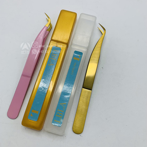 คีมหนีบขนตาสแตนเลสปลายแหลมสีทองพร้อมแหนบปลายขนตาสีชมพูแบบทนทาน - Product Image 2