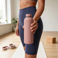 Bouteille d'eau réutilisable en acier inoxydable YEWAYOGA de haute qualité, anti-fuite, design moderne, peinte par pulvérisation, pour la salle de sport, l'entraînement et l'école