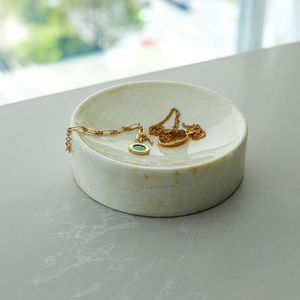 Bol de service classique pour fêtes, en résine époxy écologique, de qualité supérieure, design élégant, par Quality Enterprises - Product Image 4