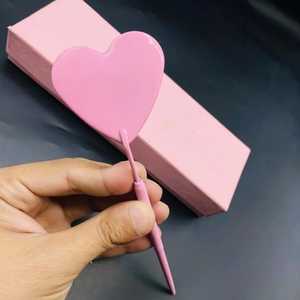 Espejo de maquillaje plegable de acero inoxidable en forma de corazón rosa, herramienta de extensión de pestañas personalizada de un solo lado con embalaje de caja - Product Image 4