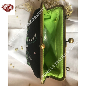 Wholesale Elegant Hand-Embroidered Floral Decoration Portable <b>Wallet</b> for Formal Occasions Vintage Style Large Size - Product Image 3