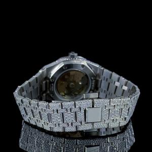 Montre personnalisée de luxe automatique à cadran moissanite de haute qualité, boîtier en acier fabriqué à la main, cadran analogique en verre de 20mm, tenue de fête pour fenêtre - Product Image 2