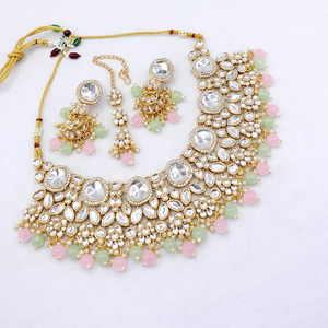 Conjunto de Collar Choker Kundan Indio de Lujo, Aretes de Perlas, Maang Tikka Chapado en Oro, Estilo Clásico, Regalo de Boda y Compromiso para Mujer - Product Image 3