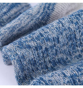Chaussettes d'hiver pour hommes en polaire ultra douce - Écologiques et à séchage rapide, chaleur maximale, légères et anti-surchauffe pour un usage quotidien - Product Image 2