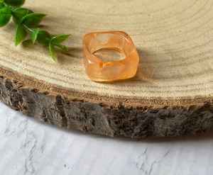 High Quality Antique Resin Ring Adjustable Price Knuckle Ring for Women Shiny Polished Jewelry Top Trending - Product Image 1