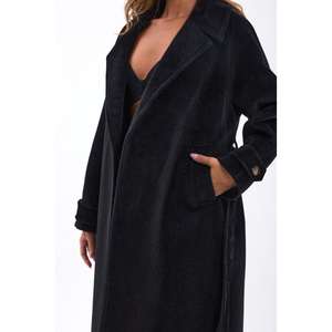 Abrigo de Invierno Cálido 7477 en Negro, Abrigo Elegante para Estaciones Frías - Product Image 2