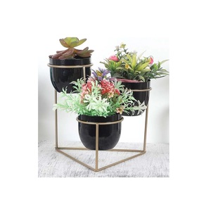 Plateaux en métal Organisateur de bureau Pot à plantes en métal avec support Pot de fleur de couleur noire par Indian Metal World - Product Image 3