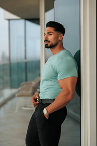 Venta al por mayor de Camisetas Personalizadas para hombre, Camiseta ajustada con cuello redondo, 100% algodón, transpirable, secado rápido, ropa de gimnasio y entrenamiento, camiseta para hombre - Product Image 4