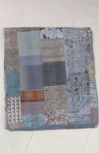 Handmade Old <b>Vintage</b> Kantha Bedspread Quilts Blanket Reversible Quilted Cotton Silk Indian Style Hand Stitched Throw Home Hotel - Product Image 3