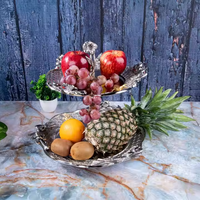 Support à gâteau en métal le plus exigeant Support à gâteau décoratif Dernier design Support à gâteau en métal pour la fête par Decor impex