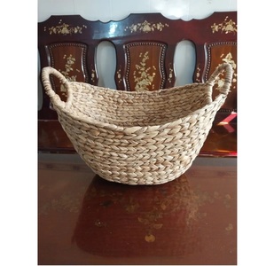 Vente en gros de paniers en jacinthe d'eau ovales de couleur naturelle écologiques fabriqués à la main bacs de rangement multifonctionnels du Vietnam - Product Image 5