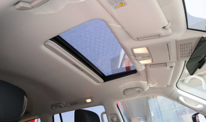 SUV 4x4 de Lujo Usado 2024 con Bajo Kilometraje, Motor V8 de 5.6 L a Gasolina, Automático, Volante a la Derecha, Versión Tropical - Product Image 6