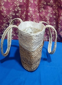 Fabriqué à la main blanc et marron 15*11 en jute sac fourre-tout élégant. - Product Image 5