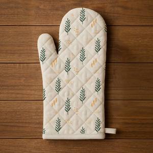 Stylish Cotton Quilted <b>Oven</b> <b>Glove</b> Heat Proof Washable & Comfortable Perfect for Modern Kitchens - Product Image 1