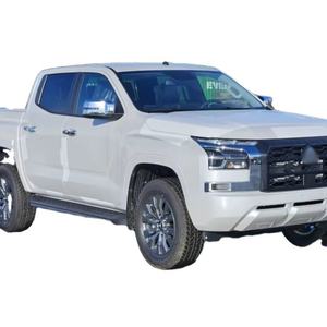 Sedán 4x4 de Doble Cabina Usado, Motor 4.1-6L de Aspiración Natural, Interior de Cuero en Color Oscuro, Neumáticos R17, Volante a la Izquierda, Techo Panorámico - Product Image 1