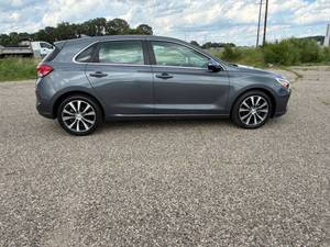 Hyundai Elantra GT d'occasion 2018 à bas prix à vendre - Product Image 4