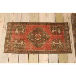 Tapis de 1,6 x 3,3 pieds, petit tapis turc vintage, tapis en laine rouge - Product Image 2