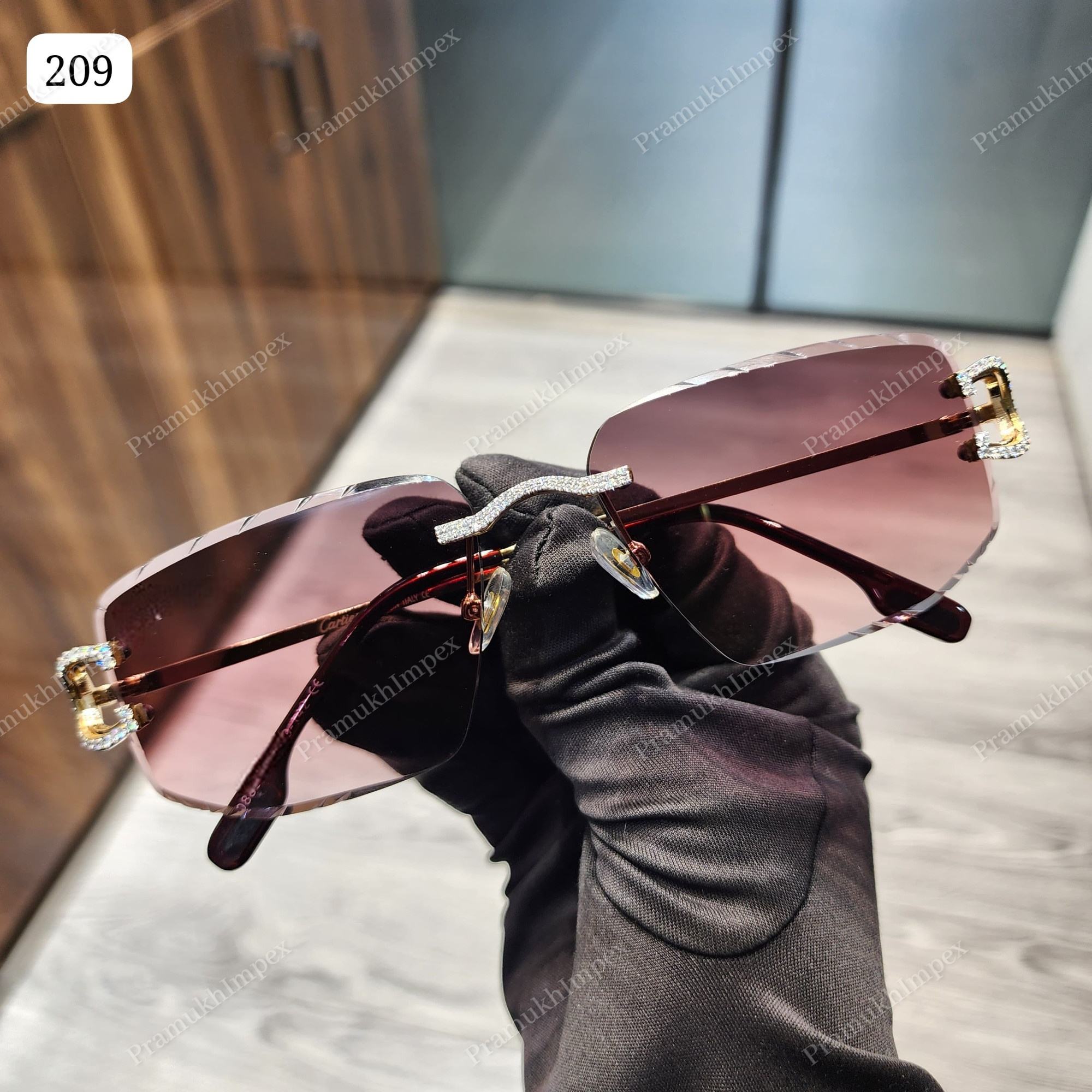 สีน้ำตาล