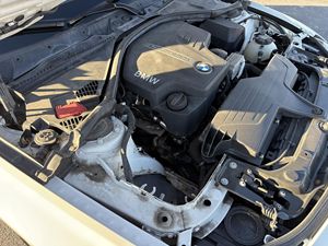 รถสปอร์ต xDrive 328i 2015 B-M-W รถ ELEC-tric พร้อมเบาะหนังแบบพาโนรามาซันรูฟพวงมาลัยซ้ายและเกียร์ธรรมดา