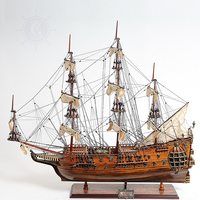 T021 - Maquette de bateau Fairfax en cèdre peinte à la main, style nautique, autoportante, du Vietnam, marque OMH, décoration d'intérieur, cadeau, 87x29x80 cm