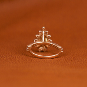 Elegante anillo de compromiso clásico para mujer 18KT chapado en oro laboratorio creado amarillo corte de pera diamante Rosa pavé anillos finos - Product Image 5